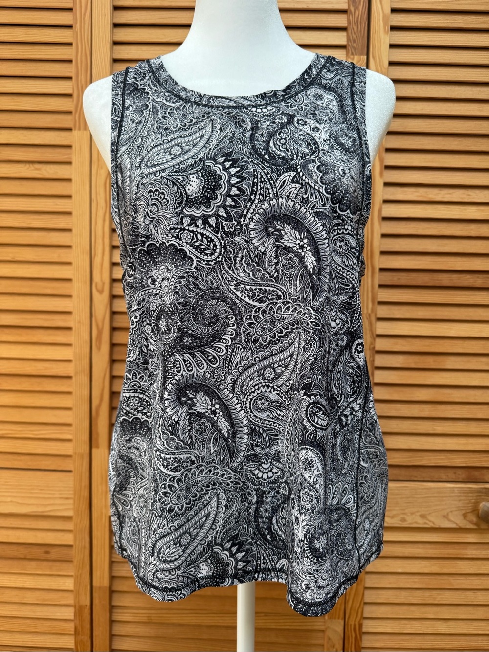 Lululemon Sole Training Tank Top Size 6 Black Paisley Gorpcore Work-Out Top